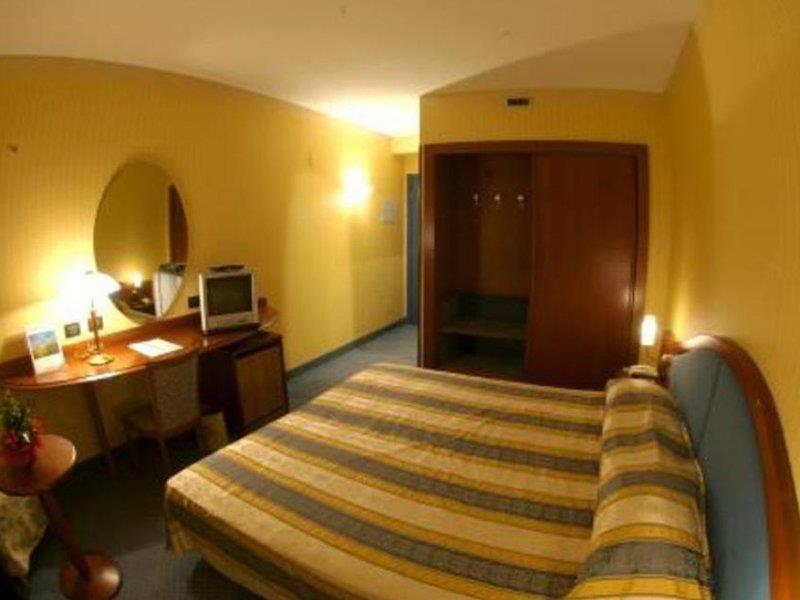 Hotel Donizetti Lallio Luaran gambar