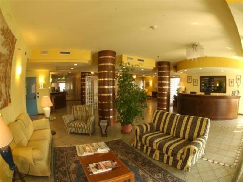 Hotel Donizetti Lallio Luaran gambar